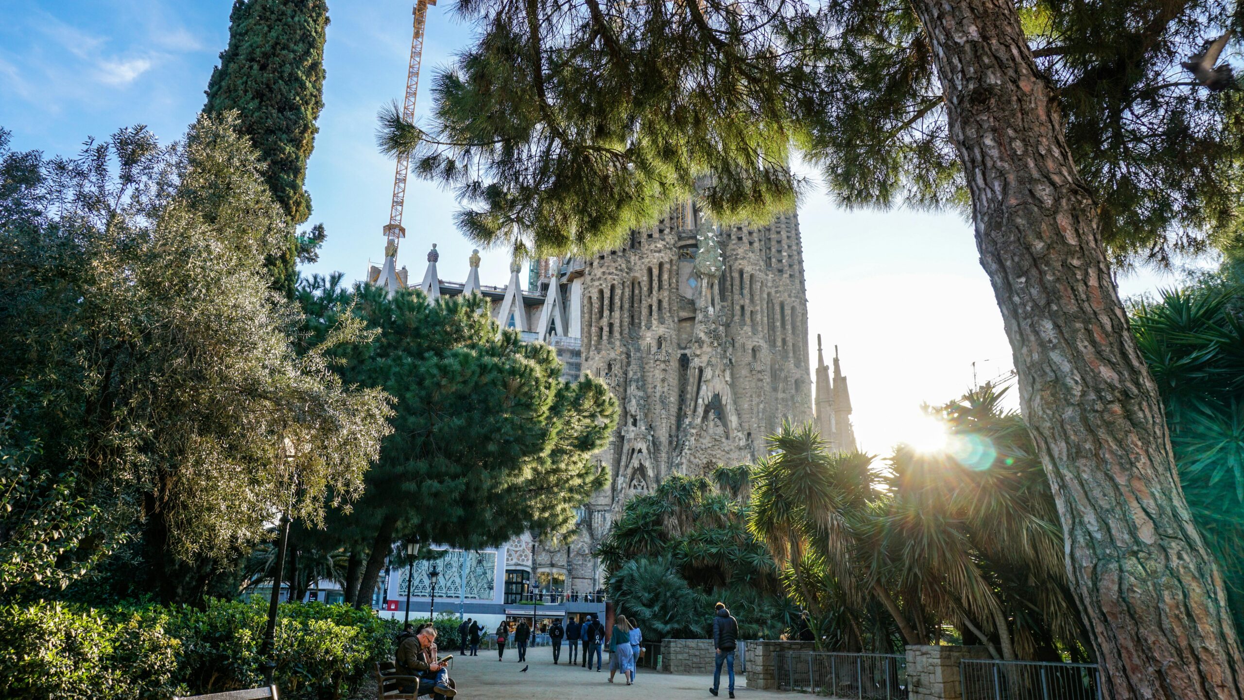 Imagem ilustrativa da igreja sagrada família em barcelona
